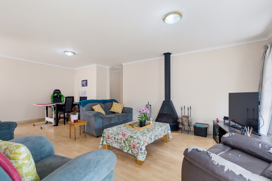 3 Bedroom Property for Sale in Edgemead Western Cape